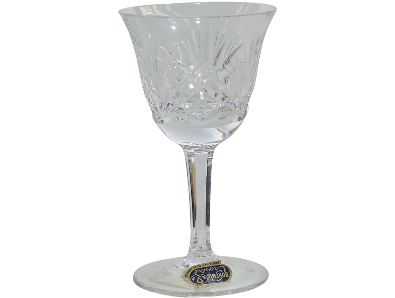 שישיית כוסות קריסטל לליקר. חריטת יד. מבית המותג בוהמיה (Bohemia). תוצרת צ'כיה