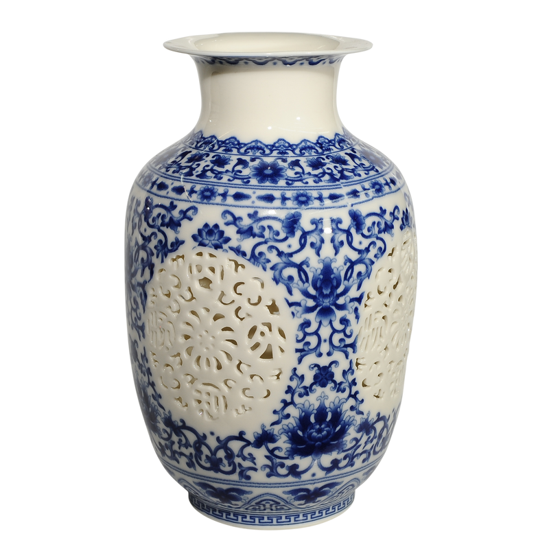 אגרטל גבוה מסוג פורצלן (חרסינה). בסיס צבע לבן. עיטורים כחולים. סגנון אסייתי